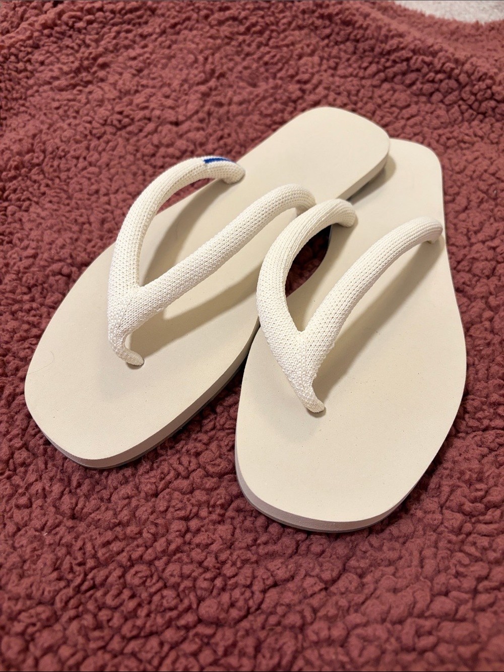 Rothy’s Cream Flip Flop Sandals - Minimal Canvas Straps size 9